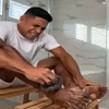 Cepillo de Silicona con Mango Largo: Lávate los Pies Sin Agacharte y Sin Caídas.